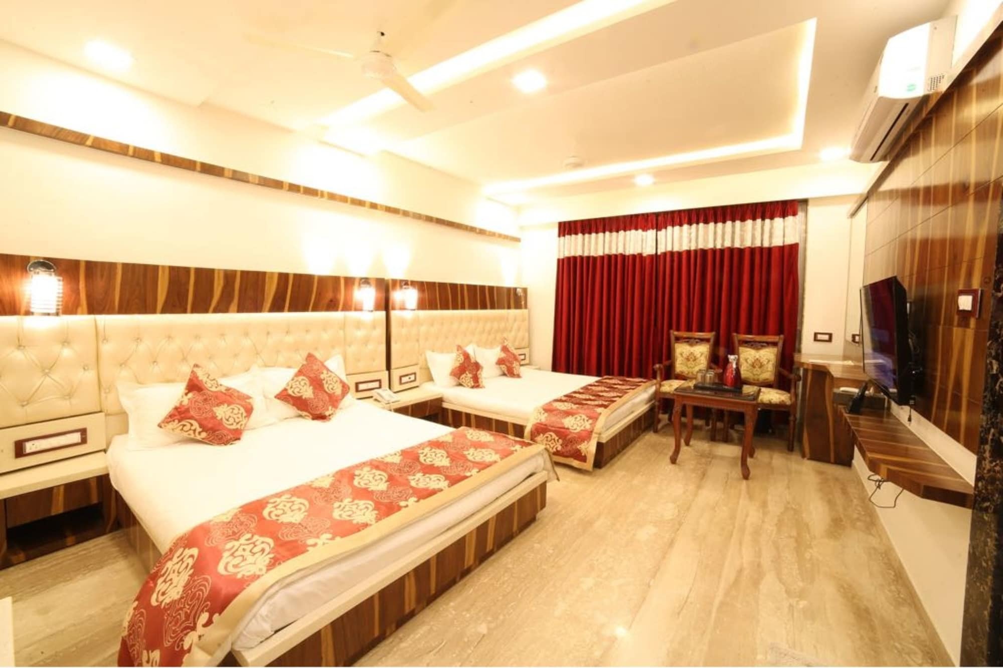 เชอราโทน อะ ลักชัวรี โฮเต็ล เมาน์อาบู Hotel เมาท์อาบู ภายนอก รูปภาพ